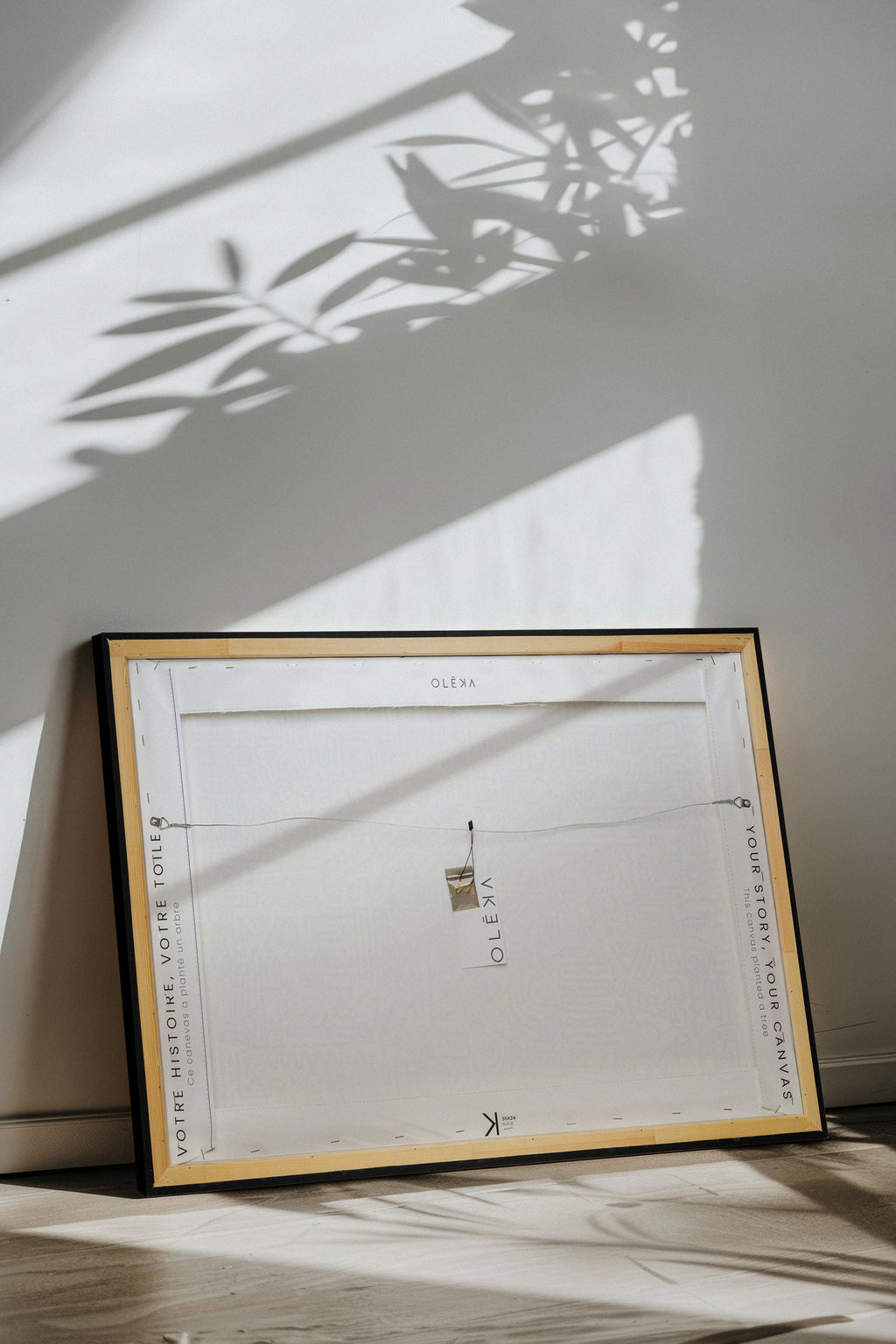 AMBER HILLS, Oeuvre sur toile étirée