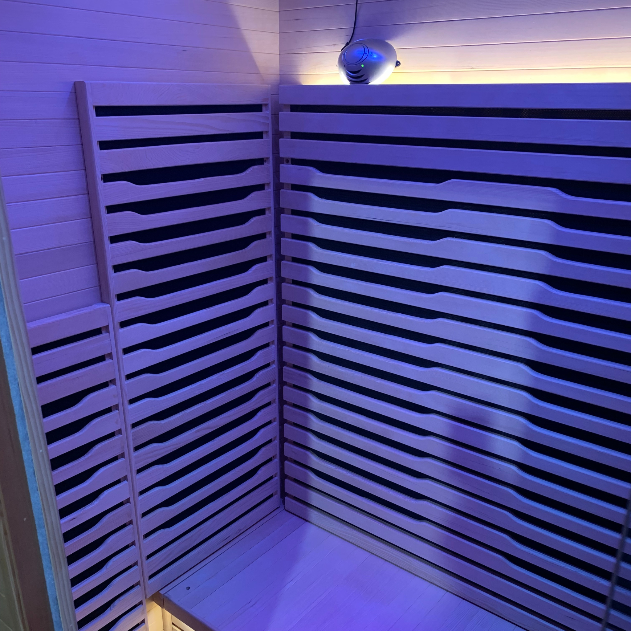 Helsinki Full-Spectrum Infrared Sauna · 2 Person