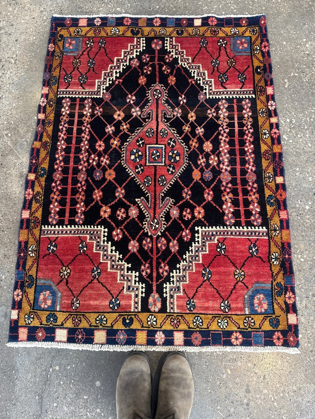Persian Jozan Rug | 3' 3" x 4' 6"