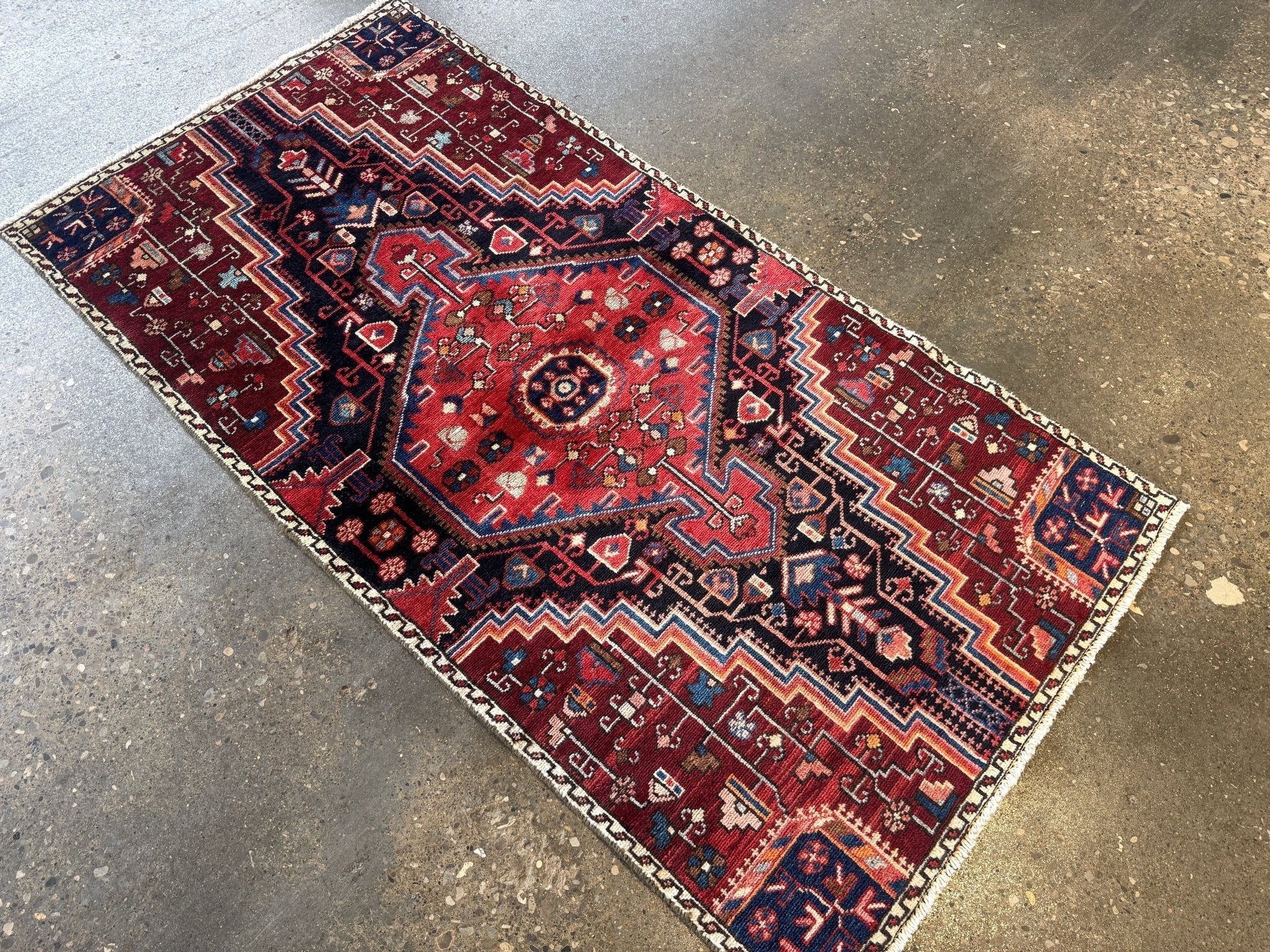 Persian Tuyserkan Rug | 2' 8" x 5' 1"